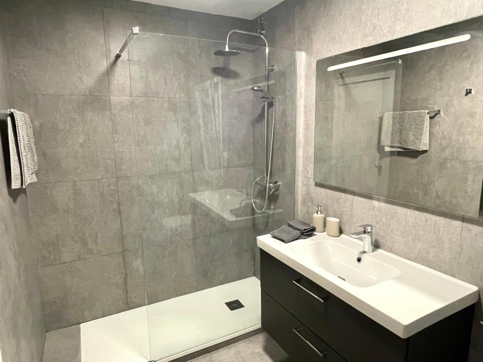 La Pimentera Central Apartments 3 - Parking Gratis 马尔韦利亚 外观 照片